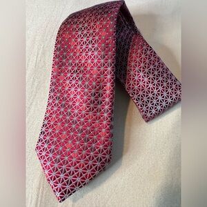 Perry Ellis Portfolio Red/ Silver/ Blue Geometric 100% Silk Necktie $55